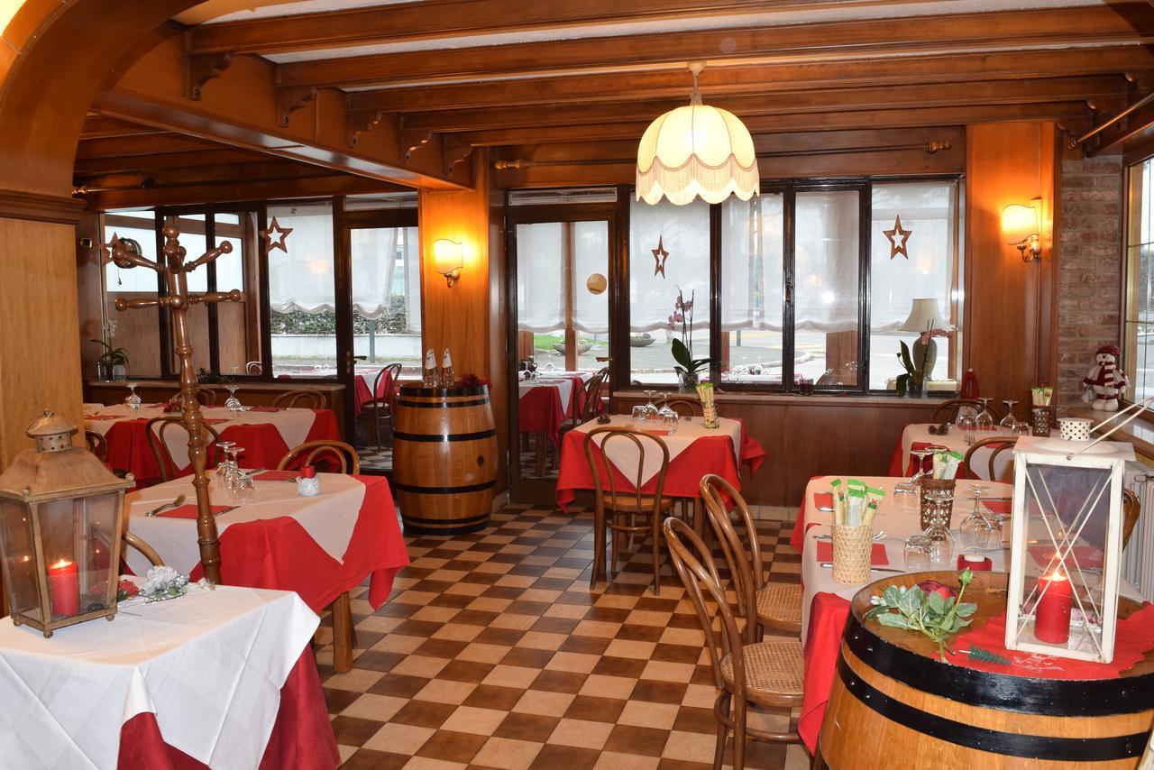 Albergo Trattoria Fioravante Peschiera del Garda Exterior photo